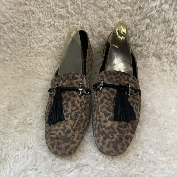 Clarks leather suede Leopard Print Loafers with Tassels accent Size 9.5M - Picture 1 of 11